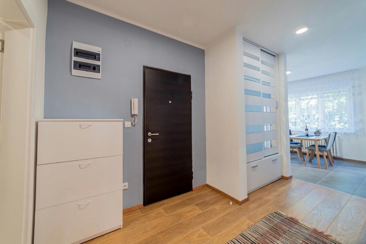 Apartman Danube Lux Novi Sad Exterior foto
